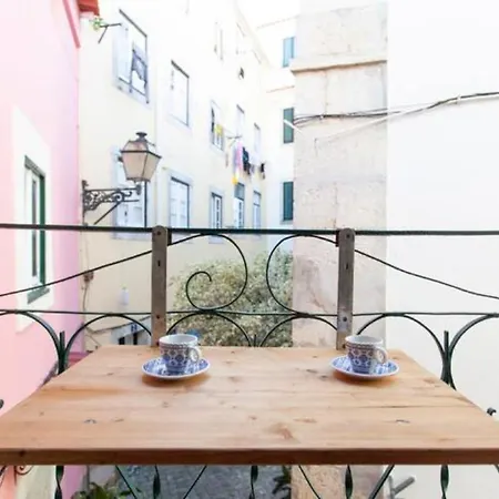 Alfama Ii, Eco-Penthouse With French Balcony Apartment Lisbon Exterior photo