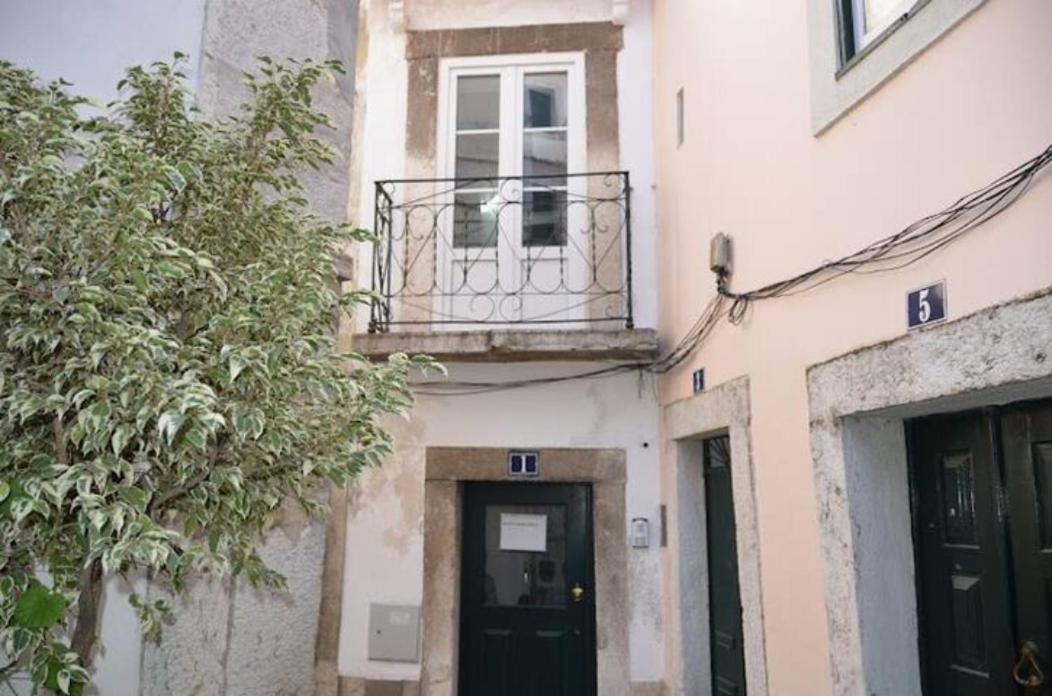 Alfama Ii, Eco-penthouse With French Balcony Apartment *