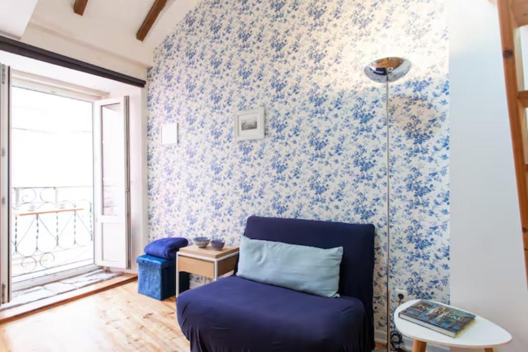 Apartment Alfama Ii, Eco-penthouse With French Balcony